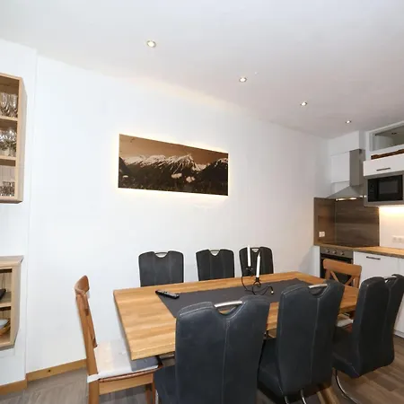 Apartment In Fuegen Near Spieljochbahn, Cleaning Included Appartement *