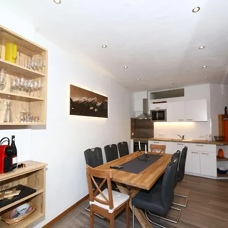 Apartment Apartment In Fuegen Near Spieljochbahn, Cleaning Included *
