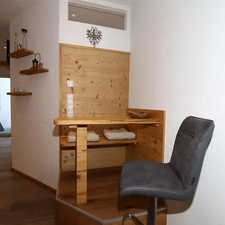 Apartment In Fuegen Near Spieljochbahn, Cleaning Included Apartmán *